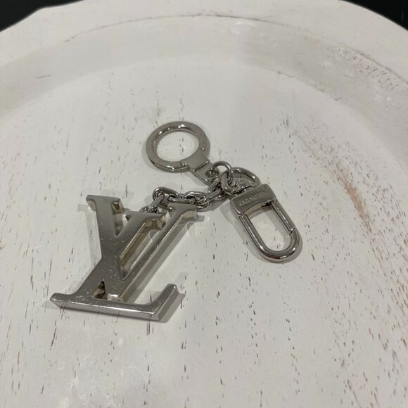 Louis Vuitton Silver Key Chain/Bag Charm (JB1275) - Picture 1 of 4